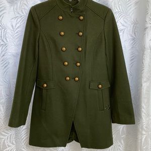 Dereon women jacket size S green olive used only ones in excellent condition